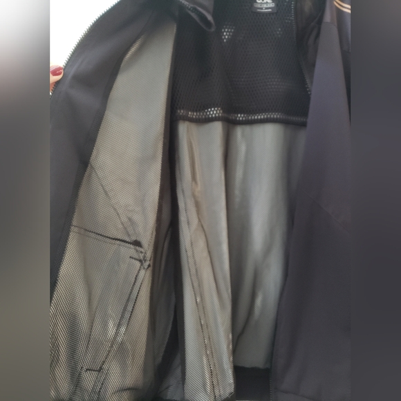 Toronto Raptors Qore Women's Throwback Team Full-Zip Windbreaker Jacket - Black - Picture 7 of 10